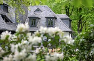 Wohnung kaufen in Am Hampfberg, 21224 Rosengarten, Villen-Flair im Dachgeschoss / Vollausgestattet und möbliert