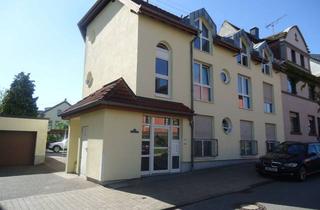 Wohnung kaufen in 66564 Ottweiler, Gepflegte ETW in Ottweiler zentral mit großem Balkon