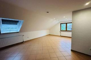 Wohnung kaufen in 74626 Bretzfeld, UMFASSEND RENOVIERTE DACHGESCHOSSWOHNUNG IN ORTSRANDLAGE MIT BLICK INS GRÜNE
