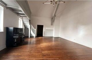 Wohnung mieten in 68642 Bürstadt, Einzigartige Wohnung im historischen Tanzsaal mit hohen Decken und moderner Dämmung