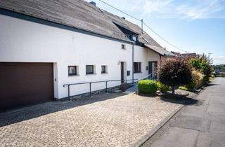 Haus kaufen in 56462 Höhn, Großzügiges Wohnhaus mit vielseitigen Nutzungsmöglichkeiten in bevorzugter Lage von Höhn