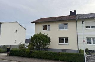 Haus kaufen in Lenaustraße 11, 66450 Bexbach, Freistehendes Zweifamilienhaus in einer Anspruchsvollen Lage von Bexbach/Frankenholz