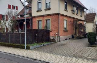 Haus kaufen in 74399 Walheim, Zwei ältere Wohnhäuser auf einem großen Grundstück