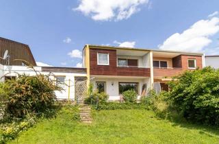 Haus kaufen in 82362 Weilheim, Renovierungsbedürftiges Doppelhaus sucht Prinzen zum Wachküssen!
