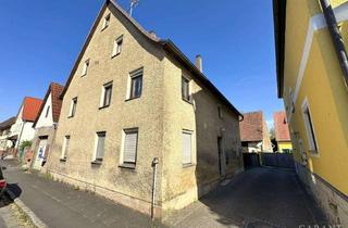 Haus kaufen in 91486 Uehlfeld, Wo Platz auf Potenzial trifft !!! - zentrale Lage - viel Raum - großes Grundstück -