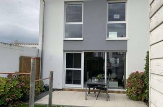 Haus mieten in Rosmarienheide, 30855 Langenhagen, Energiespar-Reihenendhaus mit offener Einbauküche