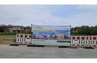 Grundstück zu kaufen in 01561 Schönfeld, Traumhaus auf großem Grundstück – Unser Angebot für Ihre Zukunft