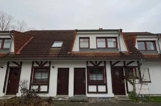Wohnung kaufen in Dorfstraße A-B 11, 18574 Gustow, Interessante Eigentumswohnung/ Reihenmittelhausin Gustow auf der Insel Rügen