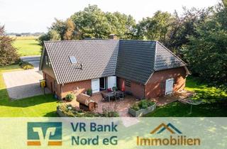 Bauernhaus kaufen in 25926 Ladelund, Kernsaniertes Landhaus auf großem Grundstück mit Grünland, sowie Angel- und Badeteichanteil
