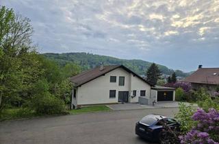 Mehrfamilienhaus kaufen in 72532 Gomadingen, Großzügiges Mehrfamilienhaus mit Ausbaupotenzial, Sauna, Wintergarten und großem Garten