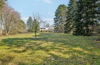 Einfamilienhaus kaufen in 92637 Weiden, Einzigartiges Zuhause in Bestlage – Geräumiges Einfamilienhaus auf idyllischem Grundstück in Weiden