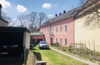 Mehrfamilienhaus kaufen in 95100 Selb, ***Mehrfamilienhaus mit Garagen*** sofort verfügbar und frei ***