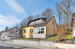 Einfamilienhaus kaufen in 63683 Ortenberg, Saniertes Einfamilienhaus mit ELW in Feldrandlage