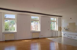 Lofts mieten in Werdauer Straße, 07973 Greiz, Lichtdurchflutete, offen gestaltete Wohnung mit Doppelgarage