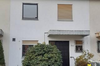 Haus kaufen in 90475 Nürnberg, Reihenmittelhaus mit schönem Garten und Garage in N-Altenfurt