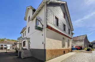 Mehrfamilienhaus kaufen in 35716 Dietzhölztal, Mehrfamilienhaus mit verpachtetem Ladenlokal in Dietzhölztal