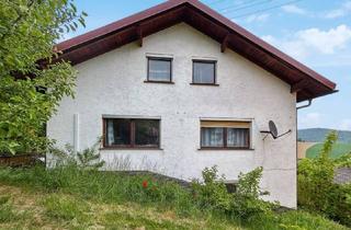Haus kaufen in 93437 Furth im Wald, Sanierungsbedürftiges Zweifamilienhaus in Furth im Wald