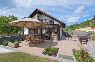 Einfamilienhaus kaufen in 72469 Meßstetten, Modernes Einfamilienhaus mit Einliegerwohnung und 4 Garagen in ruhiger Lage von Meßstetten