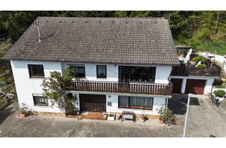 Haus kaufen in 67700 Niederkirchen, Großes Zweifamilienhaus in exponierter Lage von Niederkirchen