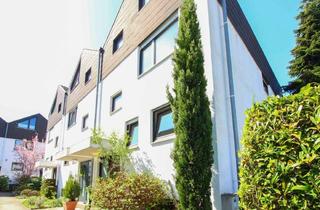 Haus kaufen in 70599 Stuttgart, Ihr Traumhaus im Grünen: Reihenendhaus mit Garten, Terrasse und Garage