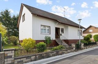 Reihenhaus kaufen in 76275 Ettlingen, Charmantes Zweifamilienhaus – Ideal für Familien und Mehrgenerationenwohnen in Ettlingen