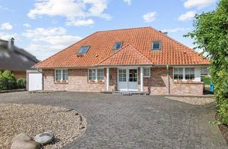 Haus kaufen in 47803 Krefeld, Traumhaftes Zweifamilienhaus in sehr beliebter Lage von Krefeld Inrath/Kliedbruch