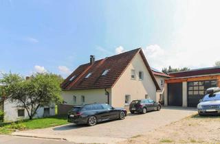 Haus kaufen in 93182 Duggendorf, Zweifamilienhaus mit Einliegerwohnung, Gewerbehalle, Garagen, Werkstatt und Garten in ruhiger Lage