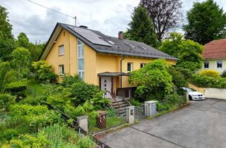 Haus kaufen in 86356 Neusäß, Stilvoll modernisiertes Zweifamilienhaus mit großem Südgarten in ruhiger Bestlage von Neusäß