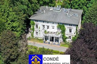 Villa kaufen in Hardtstr. 35, 42477 Radevormwald, Villa im klassizistischen Stil mit großer Parkanlage zu verkaufen. Mehrfamilienhaus, Villa im Park
