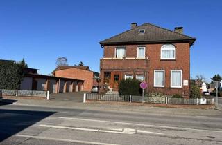 Villa kaufen in 21481 Lauenburg, Großzügiges Zweifamilienhaus mit viel Potential - 9 Garagenstellplätze