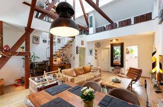 Wohnung kaufen in 51377 Leverkusen, Exklusive 3-Zimmer-Maisonette-Wohnung mit TG-Stellplatz im historischen Gutshof