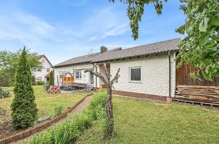 Einfamilienhaus kaufen in 89335 Ichenhausen, Nettes Einfamilienhaus mit viel Ausbaupotential in Sackgassenlage in Ichenhausen-Hochwang