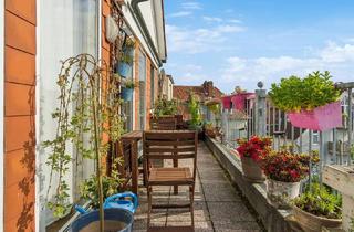 Wohnung kaufen in 48151 Münster, Charmante 3-Zimmer-Dachgeschosswohnung in einem gepflegten 8-Parteien-Haus nähe Aasee