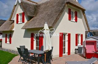 Haus kaufen in 18551 Glowe, Reetgedecktes Ferienhaus in Glowe, provisionsfrei
