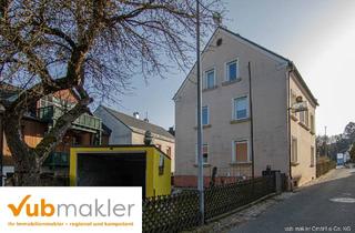 Haus kaufen in 95233 Helmbrechts, Zweifamilienhaus in Helmbrechts – zentral, aber ruhig gelegen