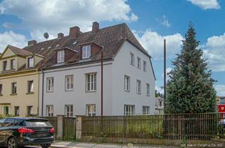 Haus kaufen in 95030 Hof, Dreifamilienhaus in Hof, zentrumsnah aber ruhig gelegen