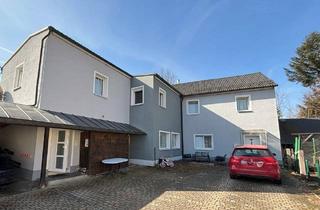 Haus kaufen in 95195 Röslau, Harmonisches Leben in Röslau - lassen Sie sich von diesem Angebot verzaubern. 2-Familienhaus mit 6 Garagen