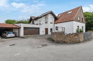 Einfamilienhaus kaufen in 84579 Unterneukirchen, Großzügiges Wohnhaus mit Charakter und Potenzial in Unterneukirchen