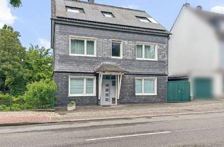 Haus kaufen in 51688 Wipperfürth, Stetig gepflegtes Zwei- bis Dreifamilienhaus als Kapitalanlage oder Selbstnutzung in Wipperfürth