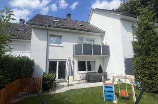 Doppelhaushälfte kaufen in 32547 Bad Oeynhausen, Viel Platz für Familie oder Kapital – Reihenmittelhaus in Bad Oeynhausen!