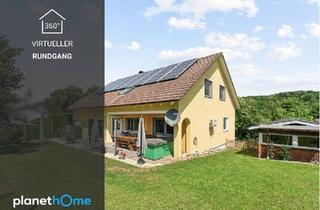 Haus kaufen in 79771 Klettgau, Zweifamilienhaus mit viel Potenzial in Klettgau