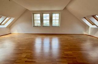 Wohnung mieten in 04109 Leipzig, Denkmalschutz: Exklusive 3-Zimmer-DG-Wohnung in der Leipziger Innenstadt zum Wohnen oder Arbeiten