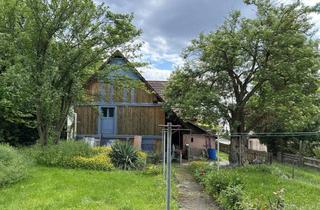 Einfamilienhaus kaufen in 79108 Freiburg, Kleines Haus mit großem Garten und Scheune
