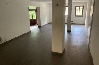 Büro zu mieten in 33790 Halle, Gewerbeimmobilie mit flexiblen Büro- und Lagerflächen sowie optionalen Außenflächen