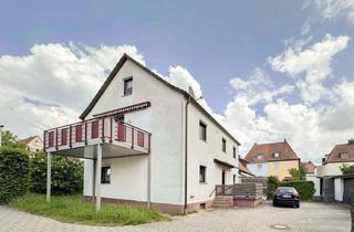 Einfamilienhaus kaufen in 91126 Schwabach, Viel Potential bietet dieses zentral gelegene EFH/ZFH in Schwabach mit 2 Garagen