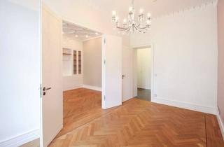 Wohnung kaufen in Breite Straße, 14199 Berlin, Klassischer Altbau trifft modernen Komfort : Stilvoll Wohnen in Berlin-Schmargendorf