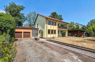 Einfamilienhaus kaufen in 90571 Schwaig, Einfamilienwohnhaus mit zwei Wohnbereichen in absolut ruhiger Wohnlage in Schwaig bei Nürnberg