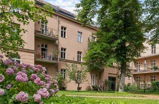 Wohnung kaufen in Koppenplatz, 10115 Berlin, Oase in Berlin-Mitte: 3-Zimmer-Altbauwohnung mit Tiefgaragenstellplatz im kernsanierten Denkmal