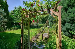 Villa kaufen in 19053 Schwerin, Eine Stadtvilla, die Geschichten erzählt – und bereit ist für ein neues Kapitel