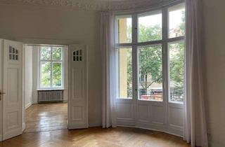 Wohnung kaufen in Bleibtreustraße 00, 10623 Charlottenburg, 4 Zimmeraltbauwohnung mit Flügeltüren, mit Balkon und Fahrstuhl